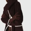 Broderad dubbelsidig kappa Broderad dubbelsidig kappa