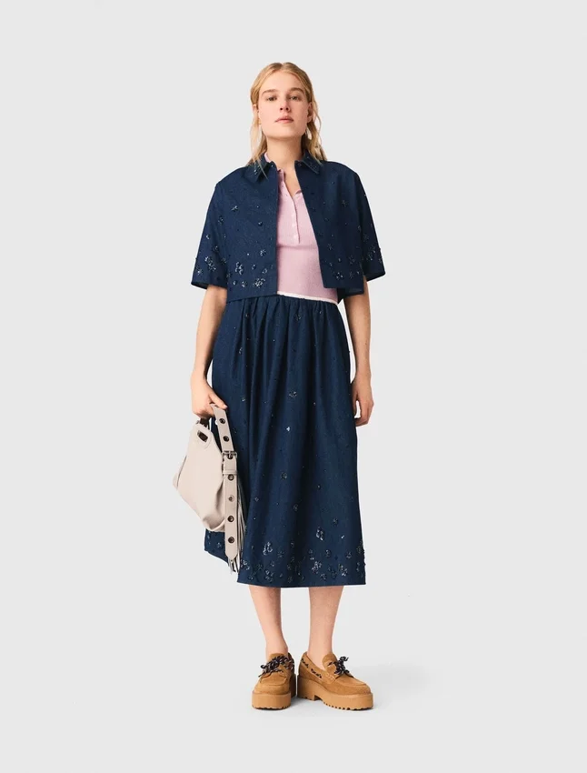 Broderad kort denimskjorta Broderad kort denimskjorta