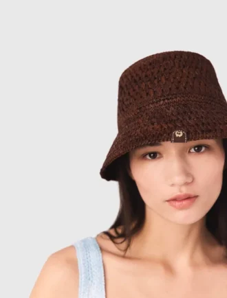 Färgglad bucket hat i naturlig raffia Färgglad bucket hat i naturlig raffia