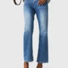 Jeans med fickor