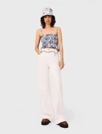 Jeans med hög midja och vida ben