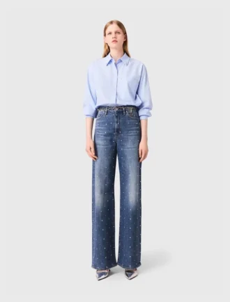 Jeans med vid ben och nitar
