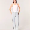 Jeans med vid ben och strass Jeans med vid ben och strass