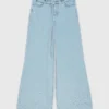 Jeans med vid ben och strass