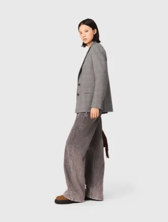 Jeans med vida ben och kedjebälte
