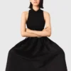 Klänning i taffeta av blandmaterial Klänning i taffeta av blandmaterial