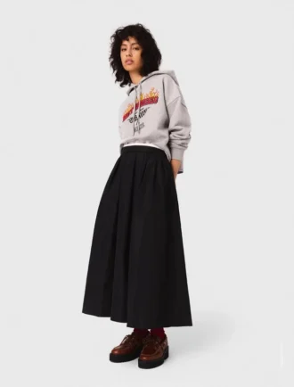 Kort sweatshirt med broderad logotyp