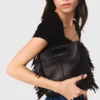 M Bag i slätt läder med fransar M Bag i slätt läder med fransar