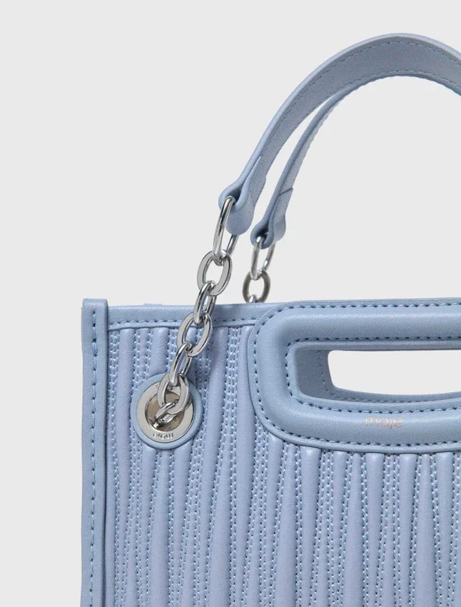 Mini-toteväska i quiltat läder Mini-toteväska i quiltat läder