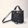 Mini-toteväska i quiltat läder Mini-toteväska i quiltat läder