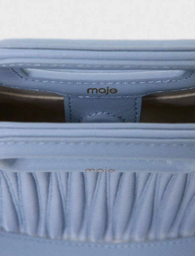 Mini-toteväska i quiltat läder Mini-toteväska i quiltat läder