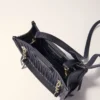 Mini-toteväska i quiltat läder Mini-toteväska i quiltat läder