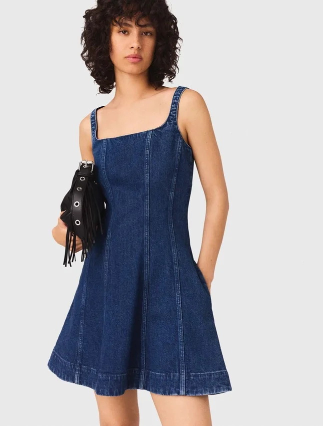 Miniklänning i denim Miniklänning i denim