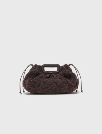 mipli clutch med boucl effekt 1 1 330x434 - Mipli-clutch med boucl&eacute;-effekt