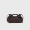Mipli-clutch med bouclé-effekt Mipli-clutch med bouclé-effekt