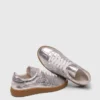 Sneakers i metallicläder Sneakers i metallicläder