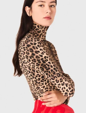 T-shirt med leopardmönster T-shirt med leopardmönster