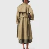 Trenchcoat med nitar Trenchcoat med nitar