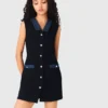 Tweedklänning med denimdetaljer Tweedklänning med denimdetaljer